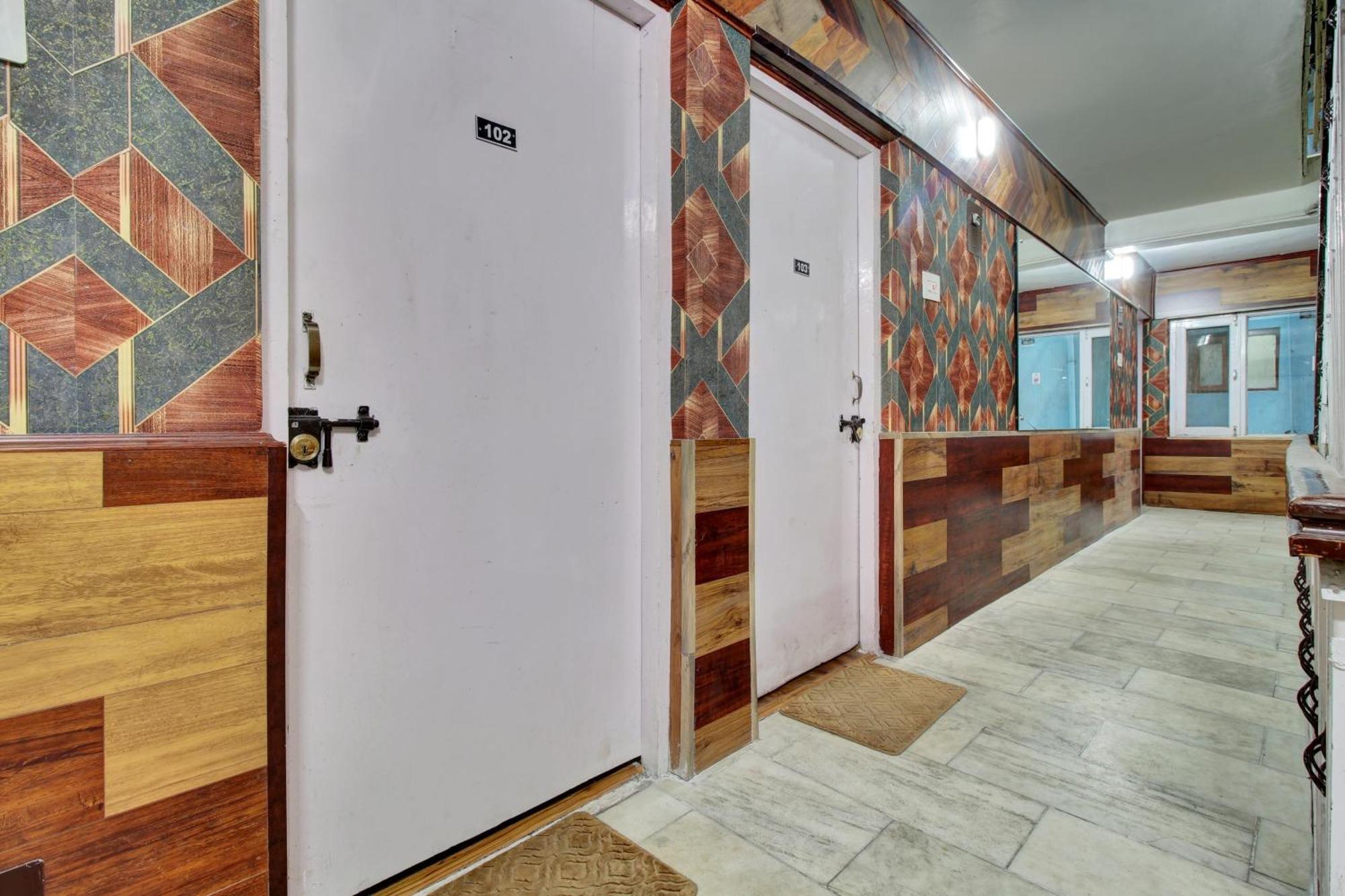 Hotel Ab-I-Hayat ศรีนาการ์ ภายนอก รูปภาพ
