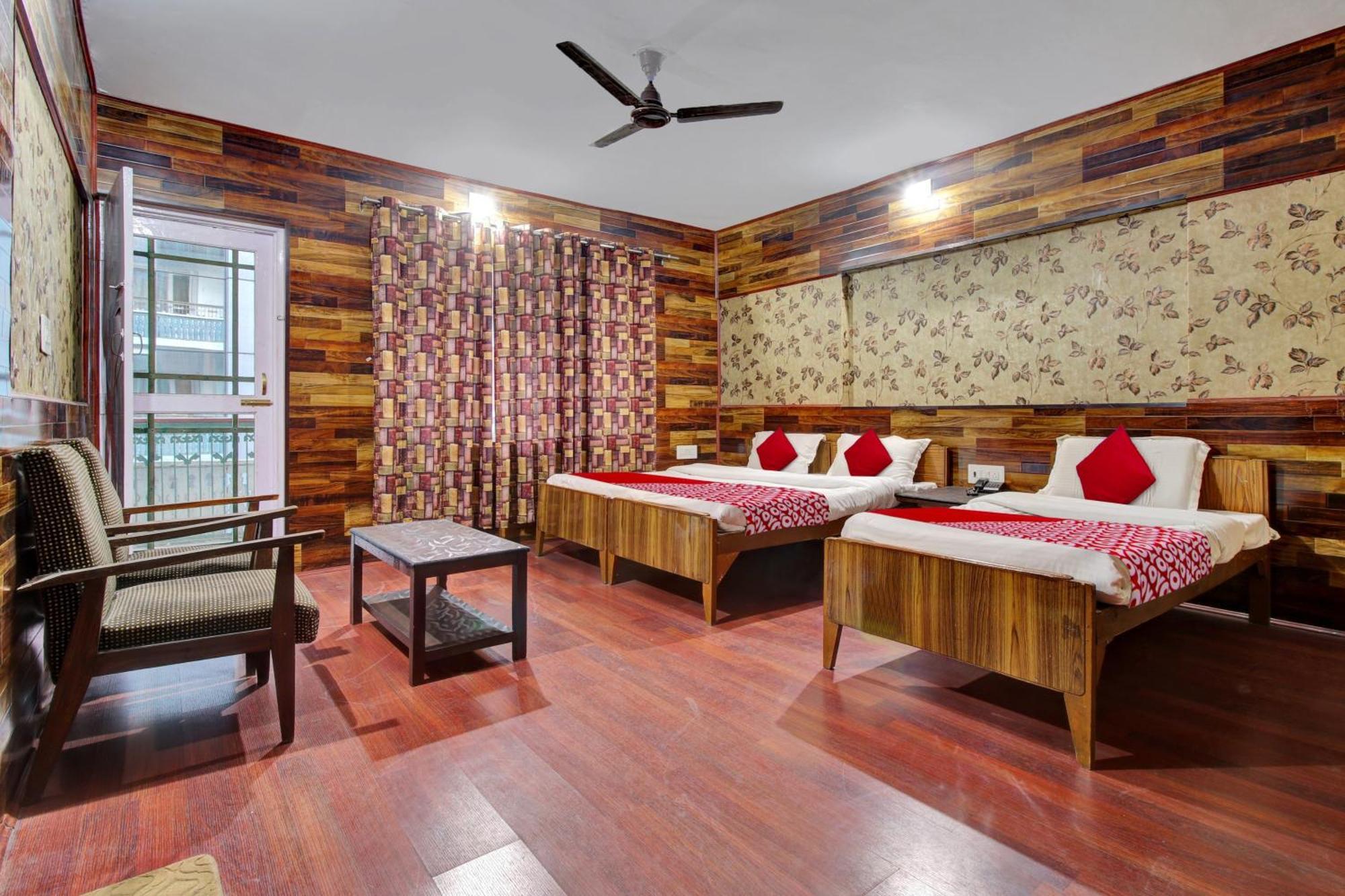 Hotel Ab-I-Hayat ศรีนาการ์ ภายนอก รูปภาพ